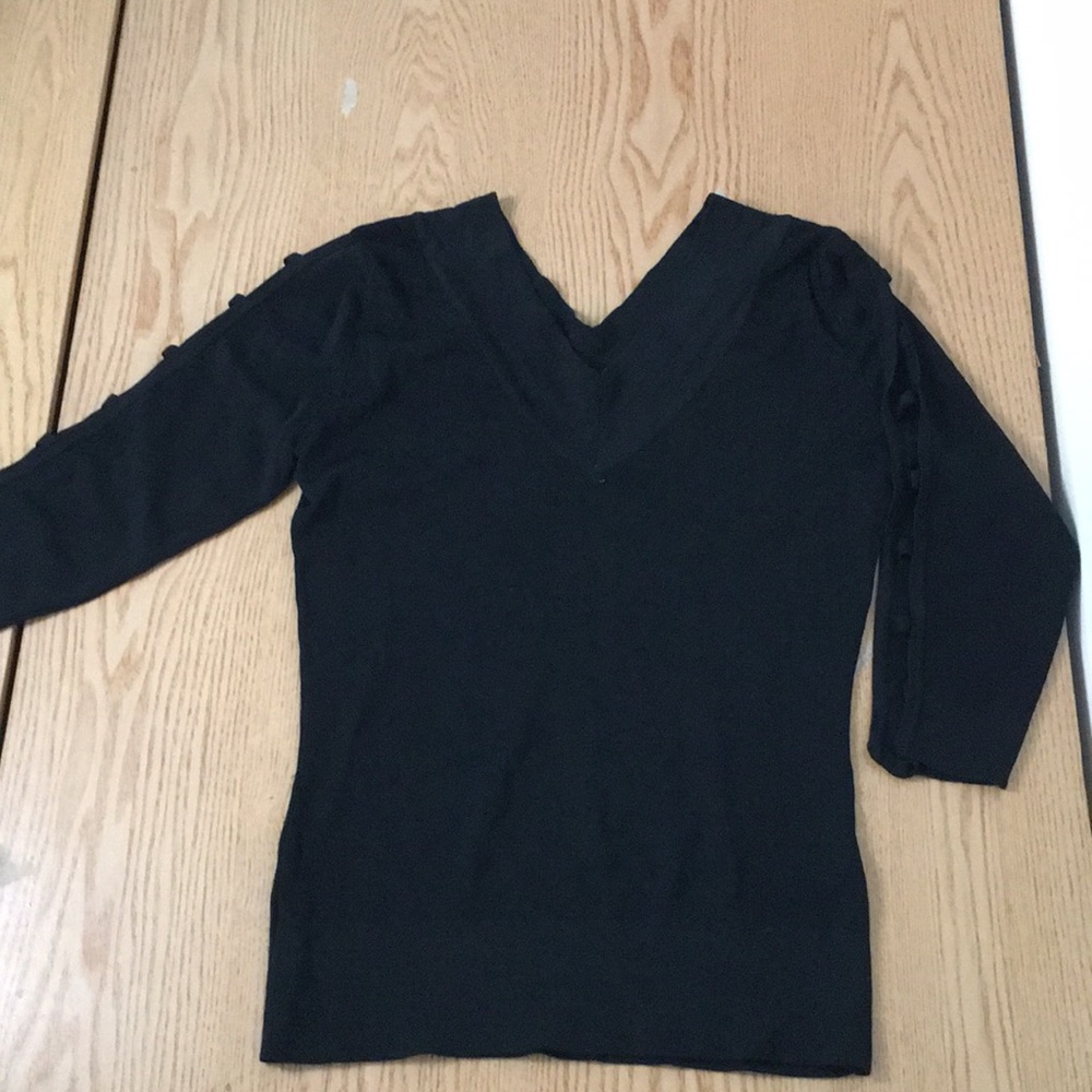 Womens Stretchy Silk Vneck Shirt 3/4” Length Sleeve Open Arms Black Size Medium